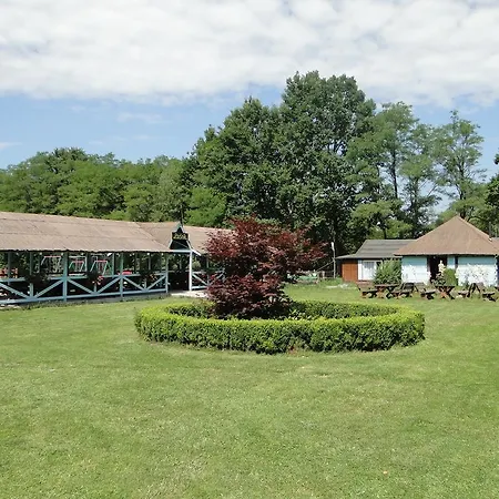 Wioska Pod Kogutem Farm stay *
